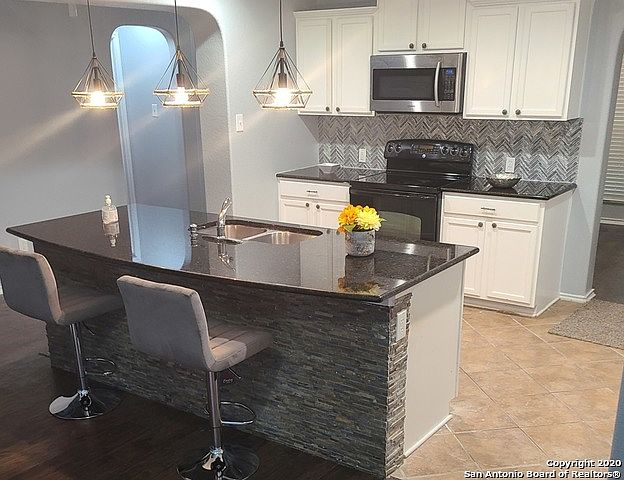 1st image of 7438 Elegante Way