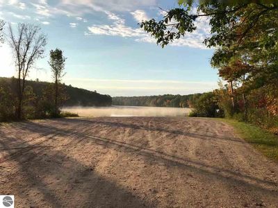 Acorn Ridge Trl, Beulah, MI, 49617