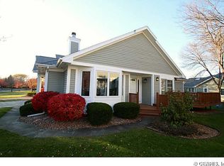 46 Running Brook Ln, Rochester, NY 14626