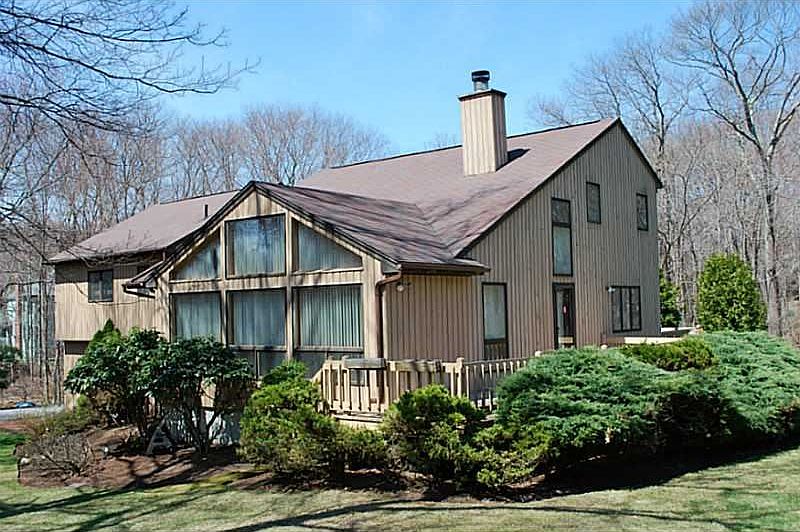 1st image of 12 Rollingwood Dr