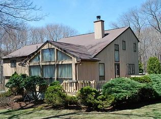 12 Rollingwood Dr, Lincoln, RI 02865