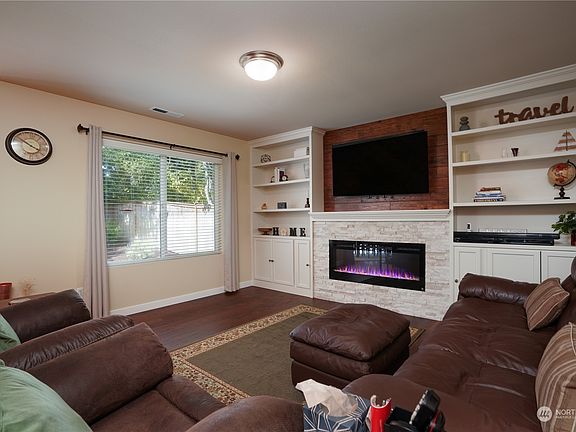 4th image of 20210 51st Avenue E