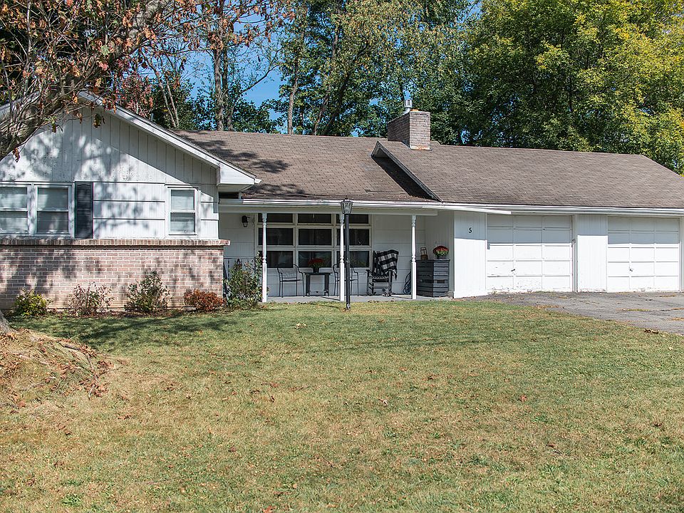 1st image of 5 Ivan Ln