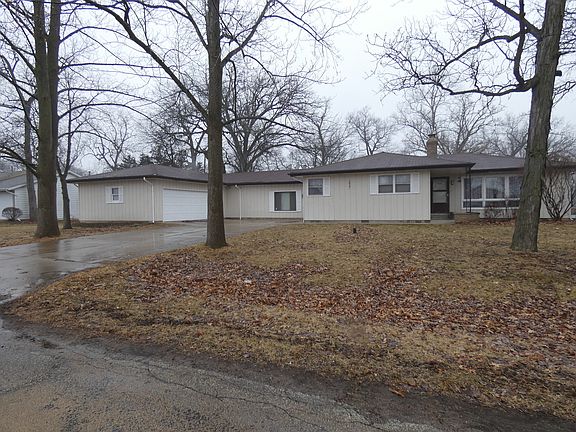 2nd image of 5839 Aspen Dr