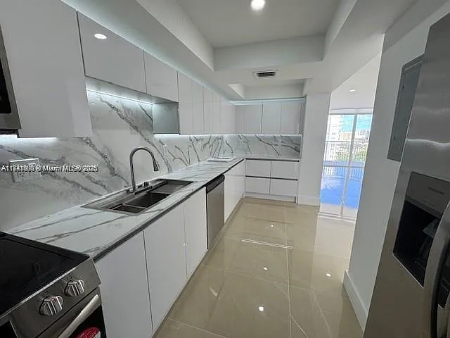18071 Biscayne Blvd #1202 — Photo 7