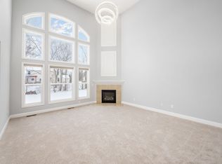 1811-1 Ivy St, Lewis Center, OH 43035