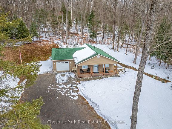 4th image of 85 Line Hill Rd