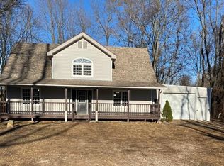 1734 S Walnut Grove Rd, Bloomfield, IN 47424