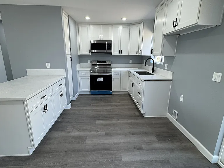 1134 Alpine Ave — Photo 8