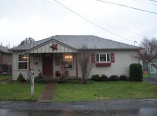 240 SW Ivy St, Willamina, OR 97396