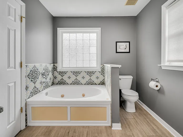 10136 Bon Air Crest Dr — Photo 37