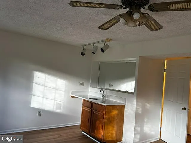 13238 Custom House Ct — Photo 75
