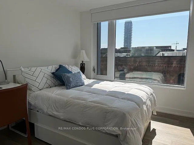 158 Front St E #403 — Photo 19