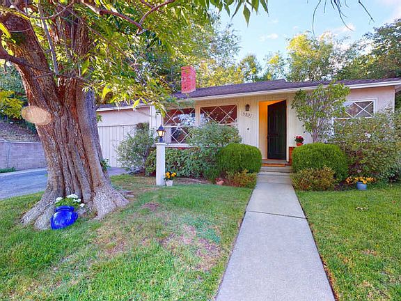 2nd image of 5831 Morella Ave