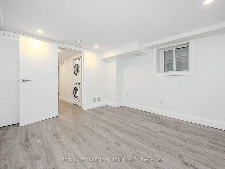 74 Cathcart St #1 — Photo 8
