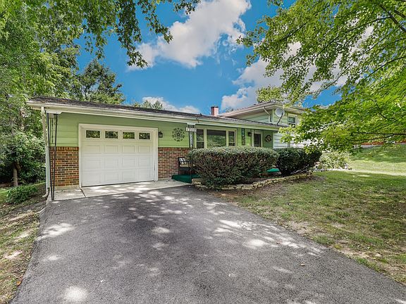 2nd image of 17558 Thorndale Ct
