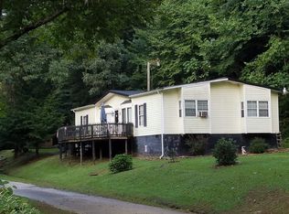394 Westlake Rd, Ansted, WV 25812