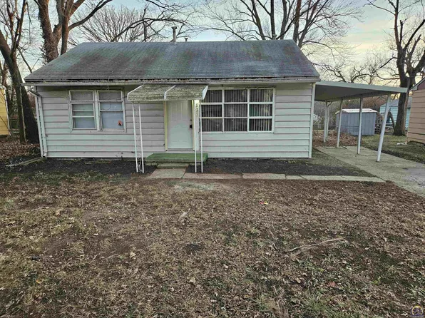 825 SE 33rd St, Topeka, KS 66605