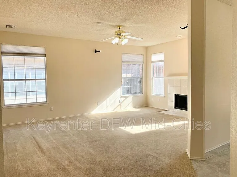 2320 Kittyhawk Dr — Photo 6