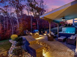 10174 Castlebrooke Dr, Concord, NC 28027