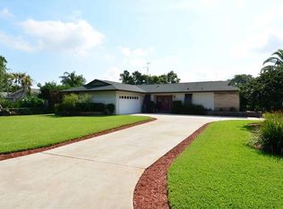 525 Lentz Rd, Belleair Bluffs, FL 33770