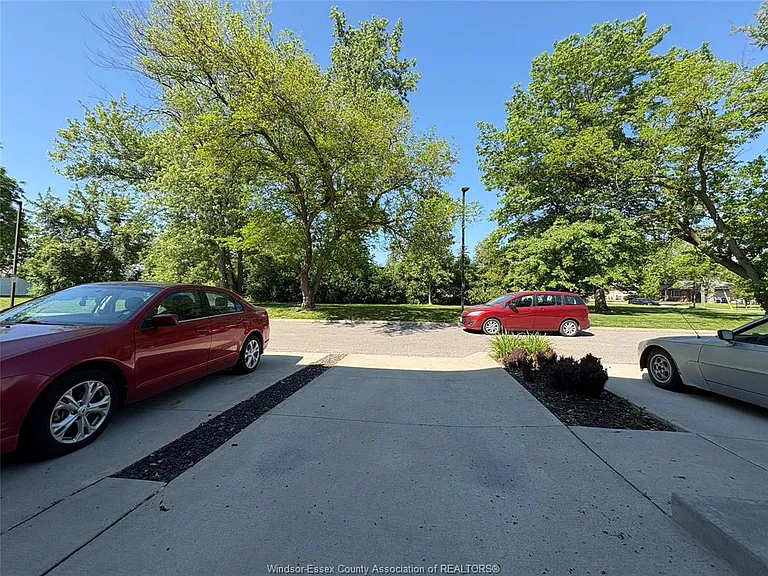 550 Sandison St #62 — Photo 31