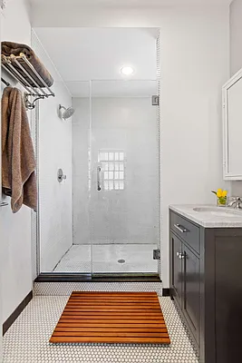 Sold by Compass | media 16