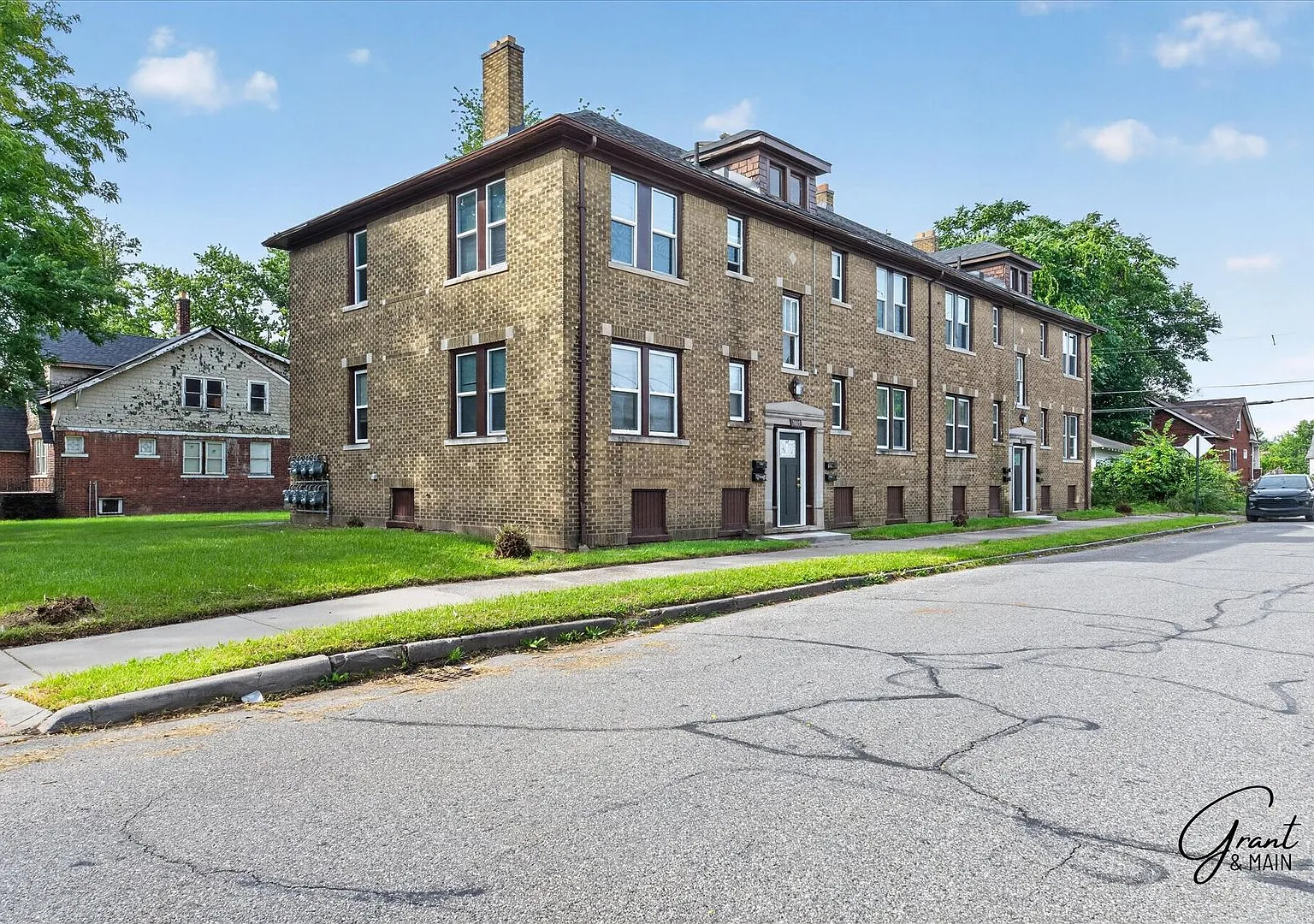 7005 - 7015 Eaton St - Mg Lands Llc — Photo 2