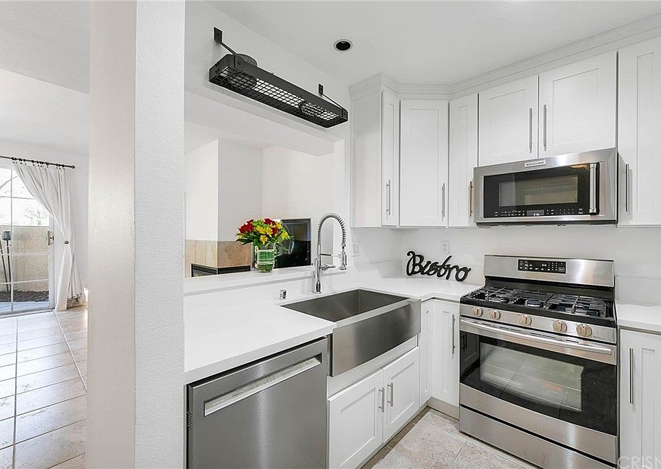1st image of 23725 Del Monte Dr