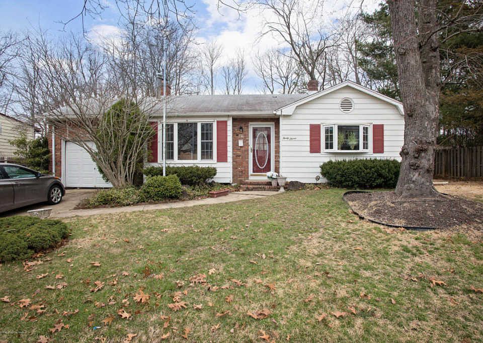 1st image of 37 Sherwood Dr