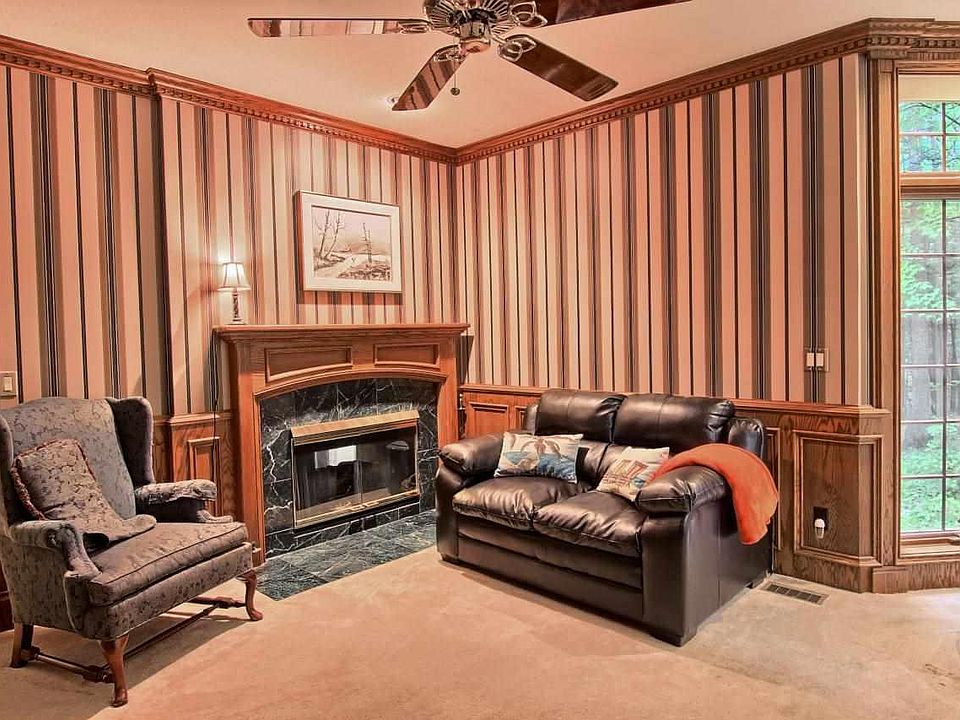1st image of 457 Peninsula Knolls Ln