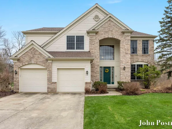 1260 Farnsworth Ave SE, Kentwood, MI 49546