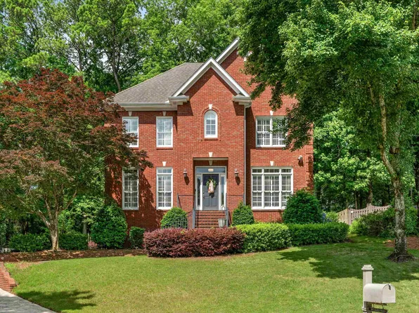 208 Maple Trce, Hoover, AL 35244