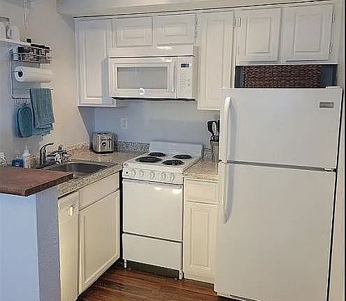 2nd image of 11510 N May Ave #B301