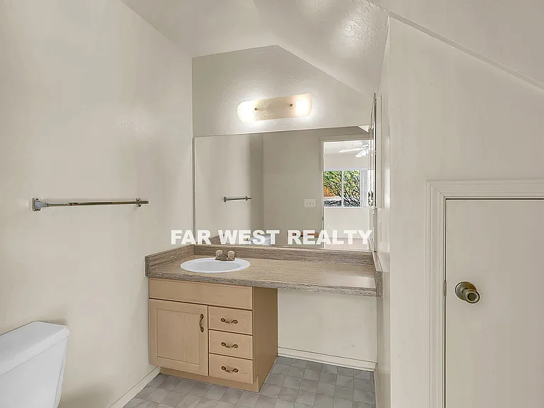 4032 N Viewpoint Dr #D — Photo 26