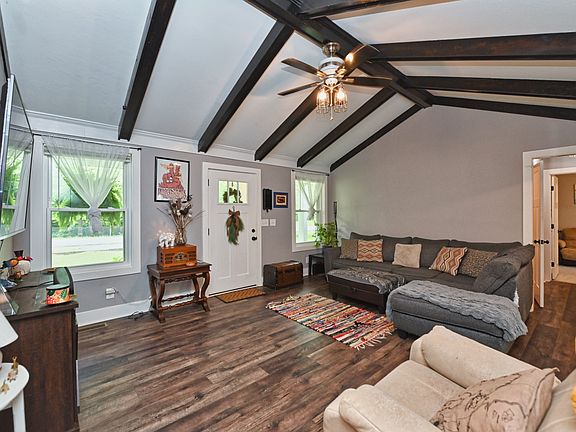 5th image of 1404 Winding Way Dr