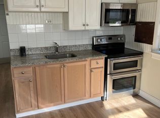 515 Roland Ave #B, Pikesville, MD 21208