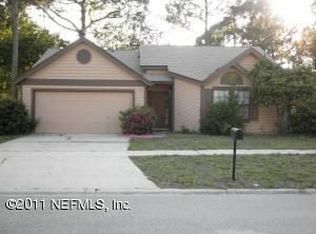 142 Naugatuck Dr, Jacksonville, FL 32225