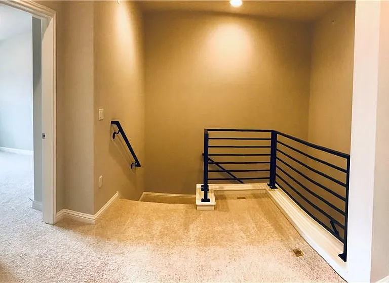 6814 E Riverside Dr #106 — Photo 29