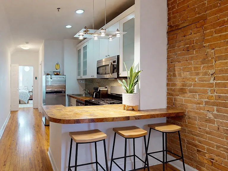 913 Garden St #3L — Photo 1