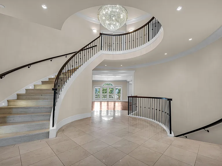 6089 Gleneagles Dr — Photo 23