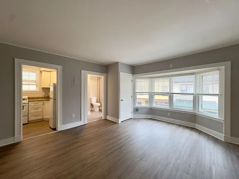 45 Maryland Ave — Photo 11
