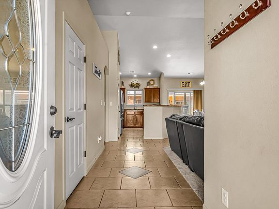 3rd image of 1188 Woodland Ave