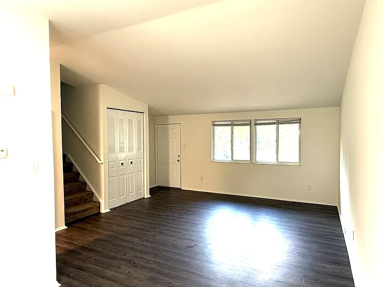 High ceilings in the living room.