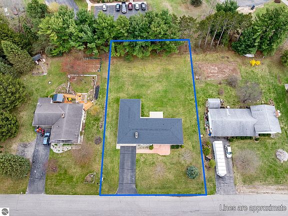 3rd image of 2917 Belare Dr