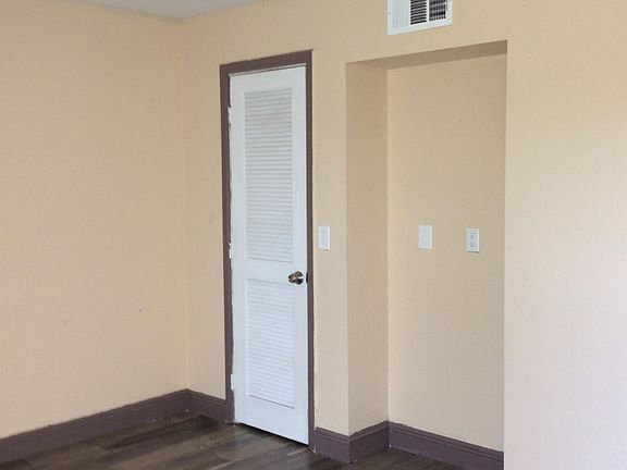 2nd image of 306 SE 3rd St