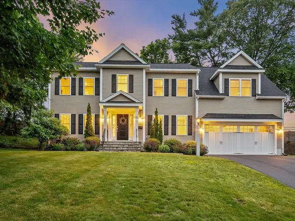 22 Willow Park, Wellesley, MA 02481