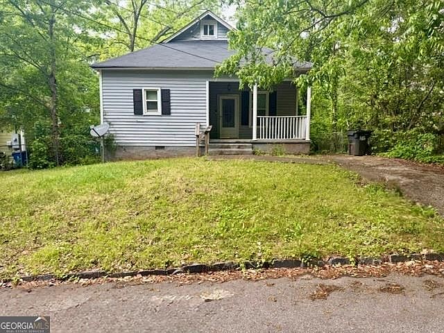 1st image of 1821 E Farris Ave