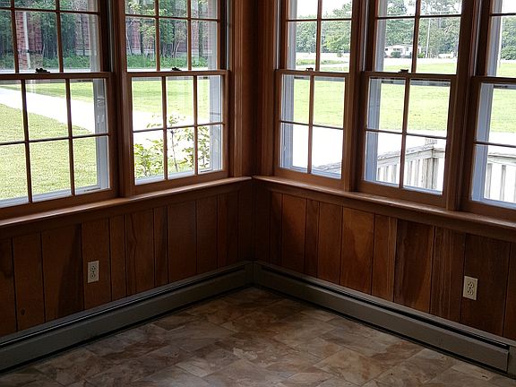 Sunroom just inside the freshly painted door.