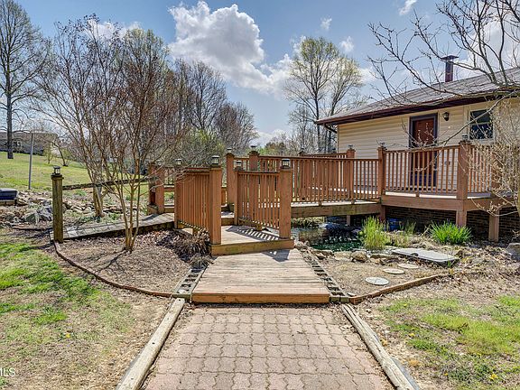 4th image of 131 Leedy Ln